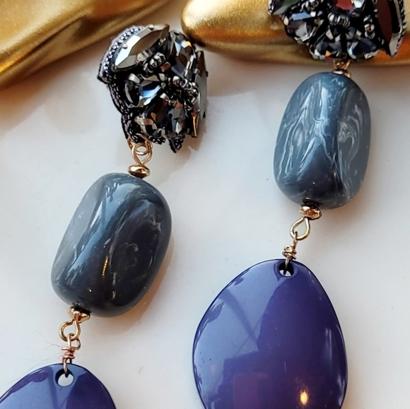 MARCASITE MARBLED ACRYLIC OVERSIZE BEADED RETRO DROP EARRINGS - Picture 14 of 15